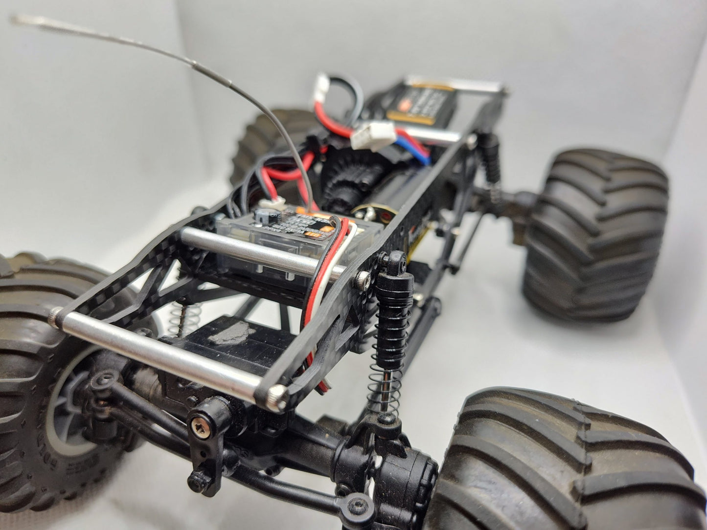 BMRC-CFsmasher - FMS Smasher 1/24th Carbon Fiber Race Chassis image 0