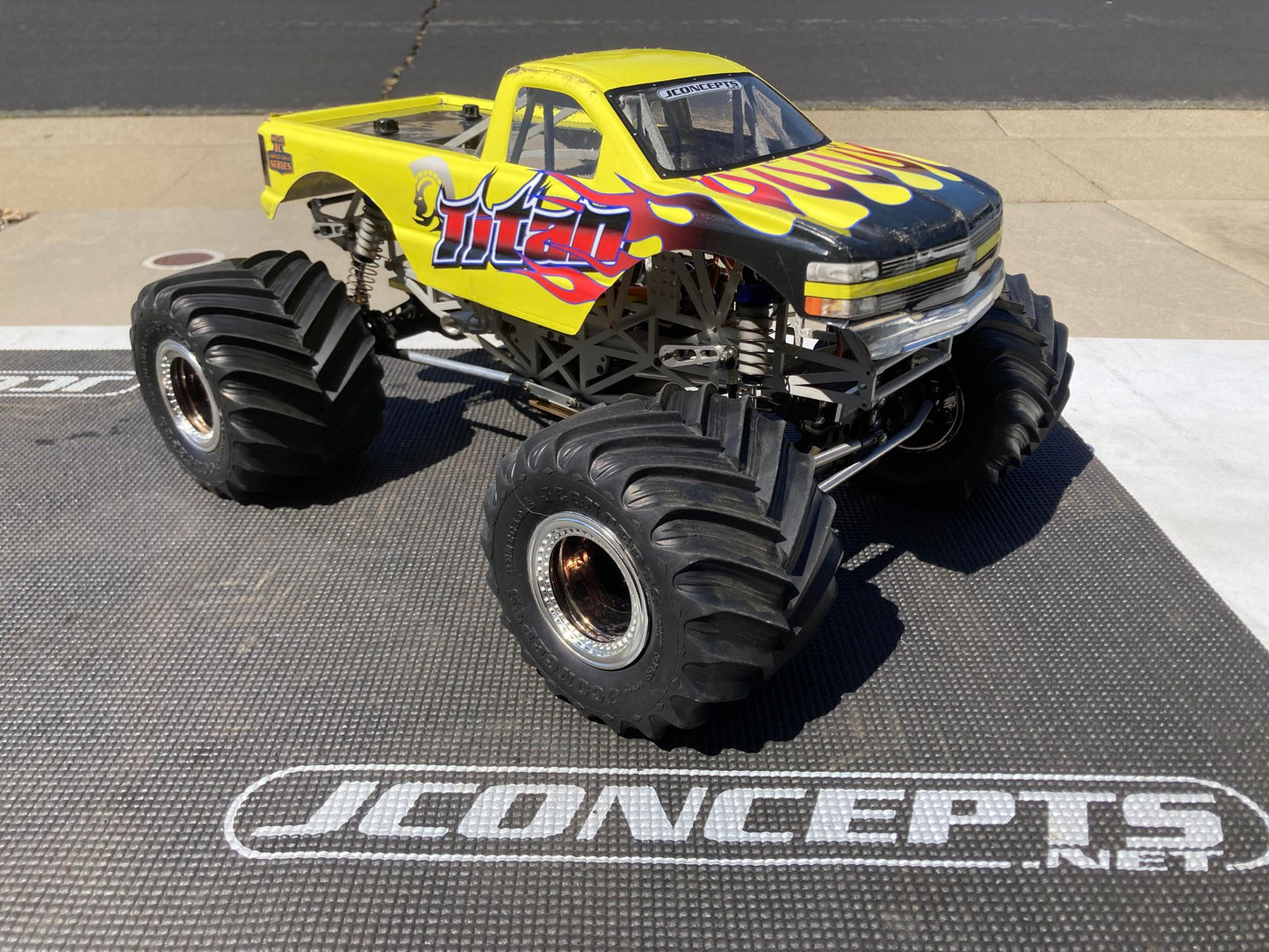 BMRC-AXGLAD - GLADIATOR CHASSIS image 8
